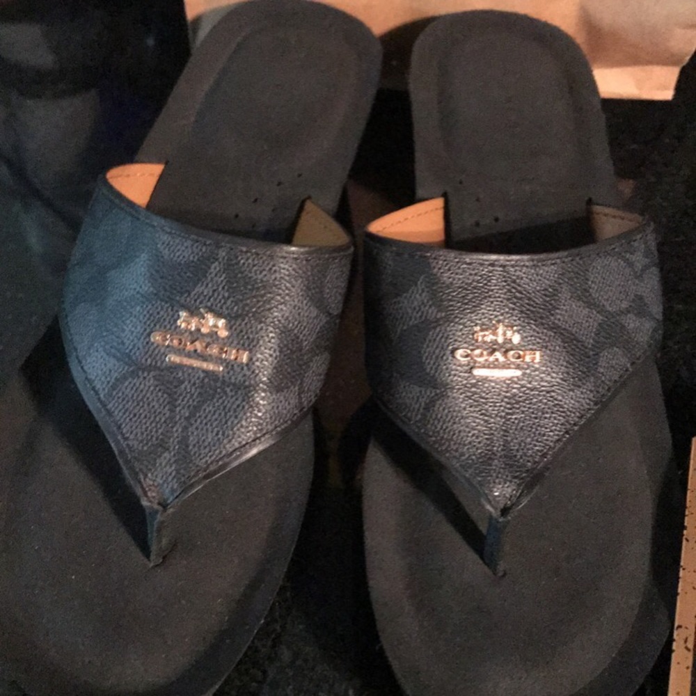 Coach size 9 sandals